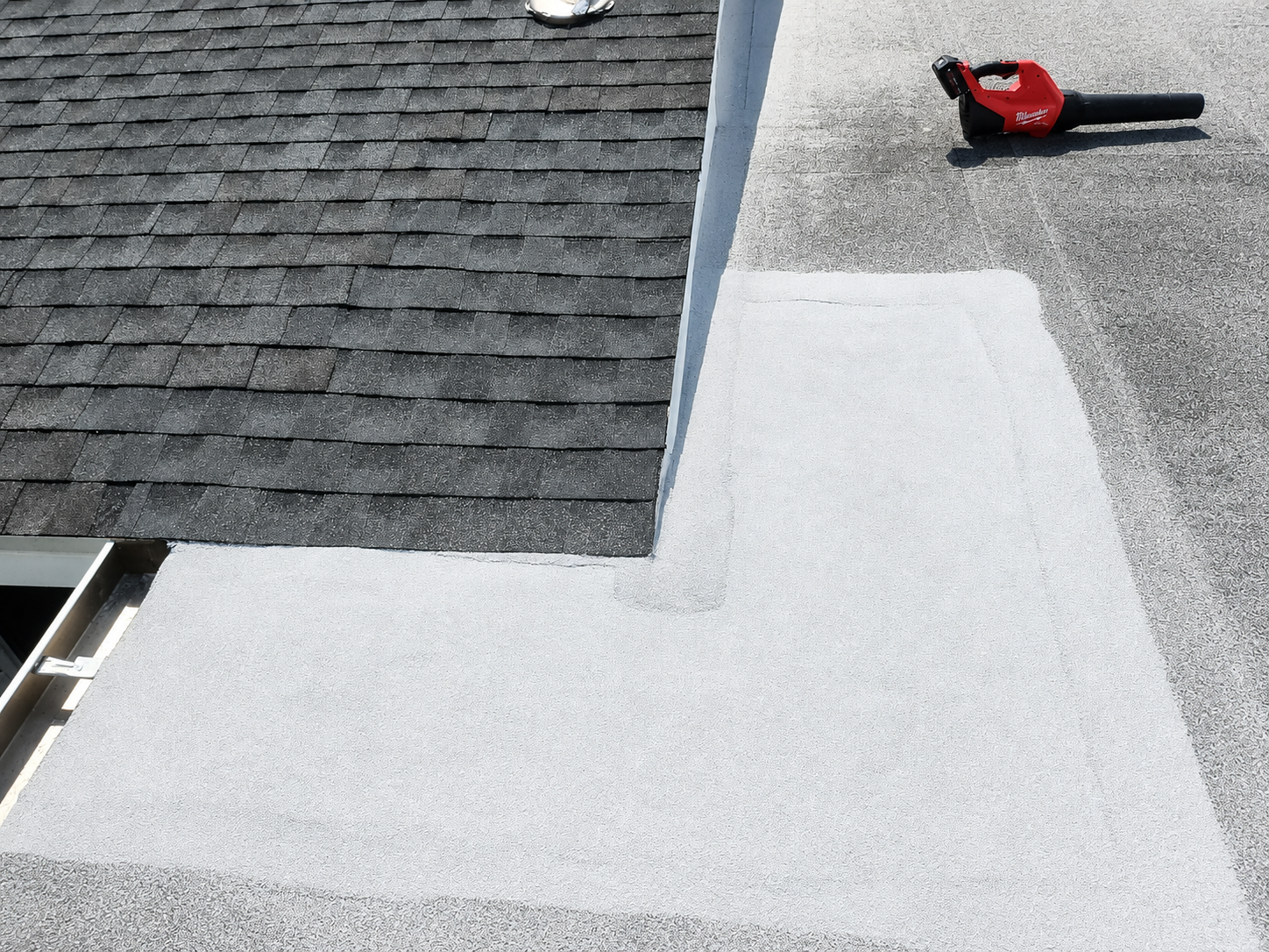 Flat roof shingles